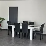 La Les Terrasses Du Canal Villa *